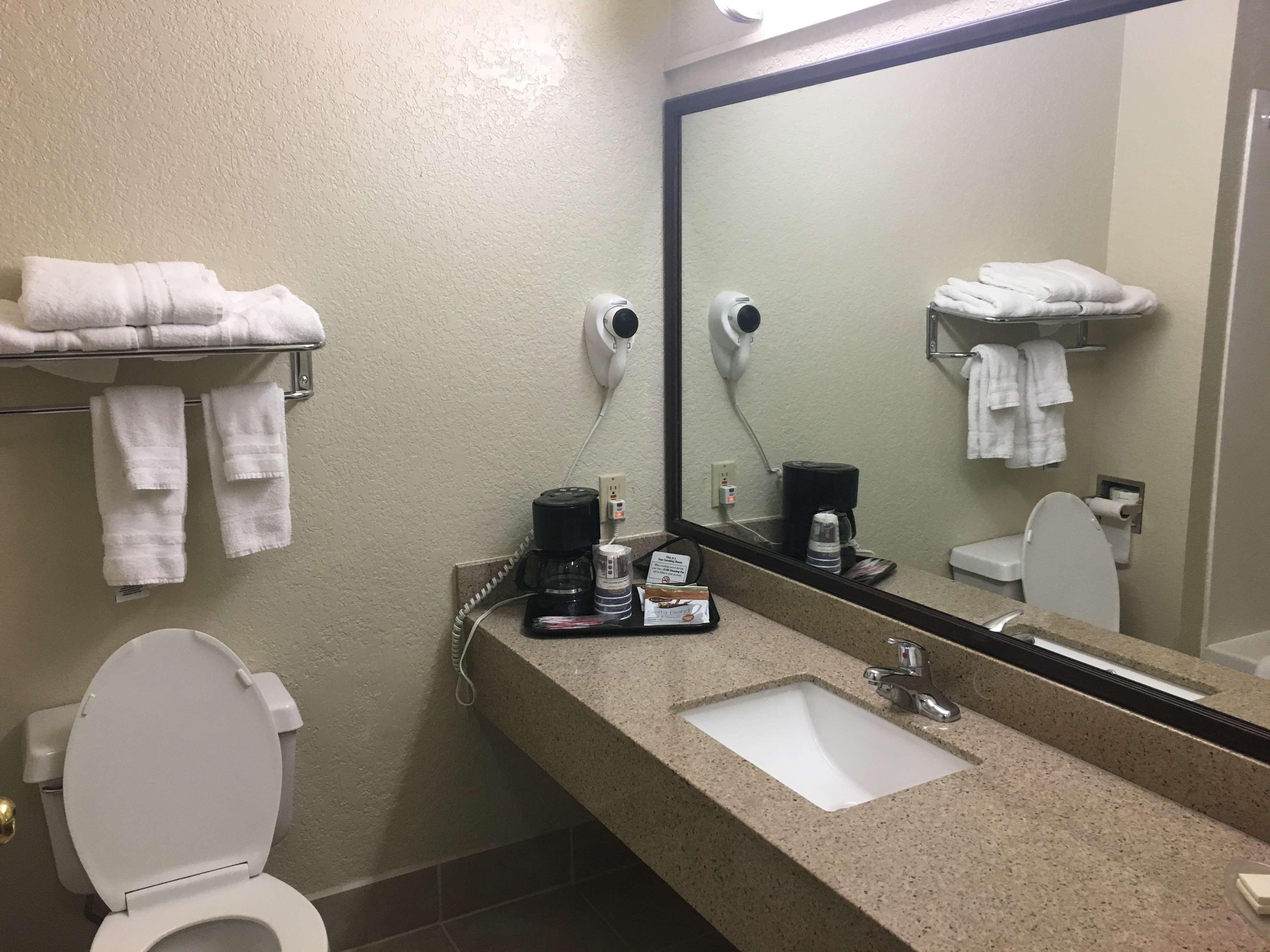 Best Western Сан Маркос Екстериор снимка